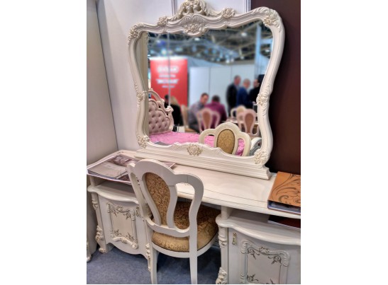 Туалетный стол "Рафаэлла"