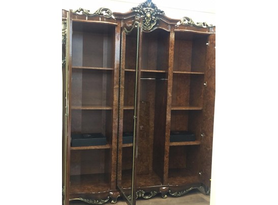 Шкаф 3-створчатый Джоконда (корень дуба)