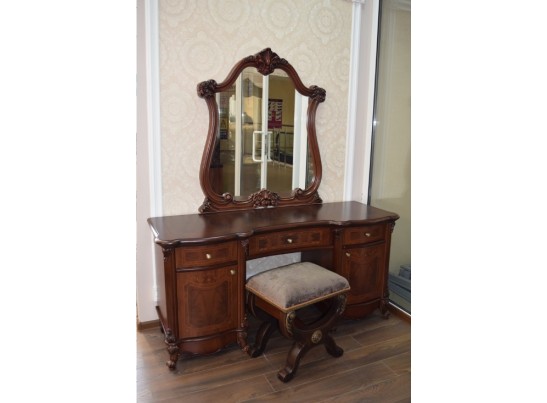 Туалетный стол с пуфом Илона орех караваджо