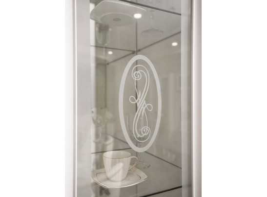 Витрина одностворчатая Мишель, белая