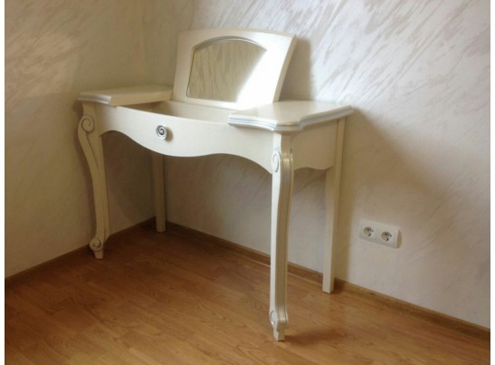 Стол туалетный Луиза с потайным отделением и зеркалом ММ-227-06