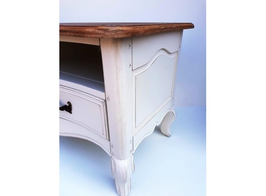 Тумба под телевизор DF882 H03+S2-1, топ шато/белый