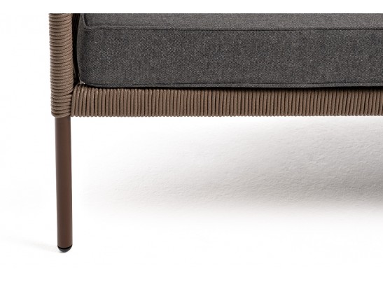 "Канны" диван 2-местный плетеный из роупа, каркас алюминий коричневый (RAL8016) муар, роуп коричневый круглый, ткань темно-серая 027 в Кургане