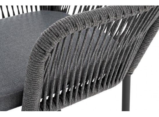 "Лион" стул плетеный из роупа, каркас из стали темно-серый (RAL7024) шагрень, роуп темно-серый круглый, ткань серая в Кургане