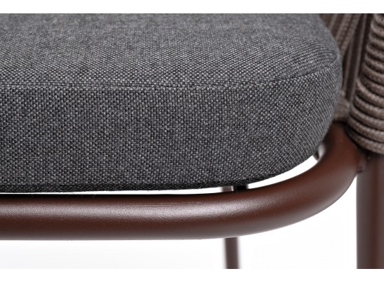 "Лион" стул плетеный из роупа, каркас из стали коричневый (RAL8016) муар, роуп коричневый круглый, ткань бежевая в Кургане