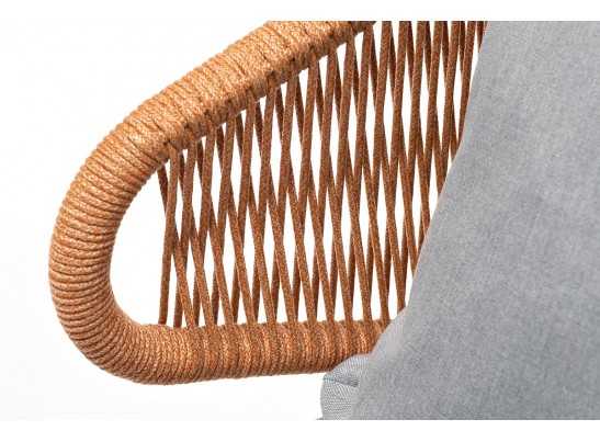 "Милан" кресло плетеное из роупа, каркас алюминий светло-серый (RAL7035) муар, роуп оранжевый меланж круглый, ткань светло-серая в Кургане