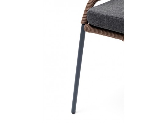 "Милан" стул плетеный из роупа, каркас алюминий серый (RAL7022) муар, роуп коричневый круглый, ткань темно-серая 027 в Кургане