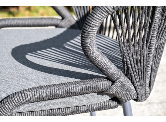 "Милан" стул плетеный из роупа, каркас алюминий темно-серый (RAL7024) шагрень, роуп темно-серый круглый, ткань темно-серая в Кургане