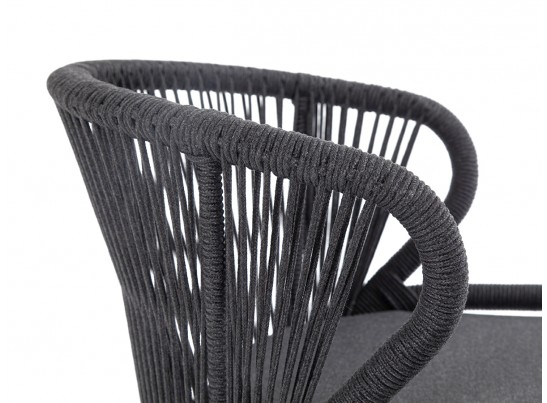 "Милан" стул плетеный из роупа, каркас алюминий темно-серый (RAL7024) муар, роуп темно-серый круглый, ткань темно-серая 027 в Кургане