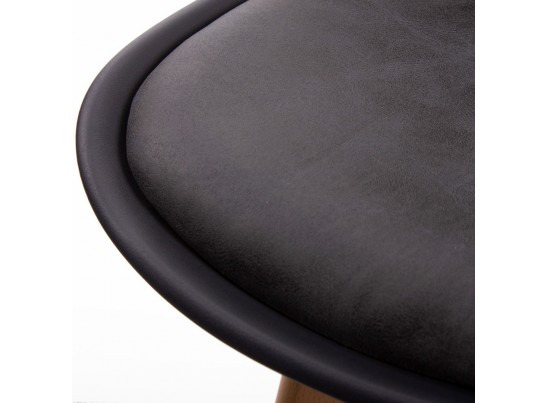 Комплект из 4-х стульев Eames Bon чёрный в Кургане