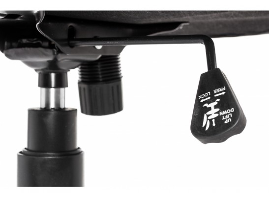 Компьютерное кресло Bravo черное в Кургане