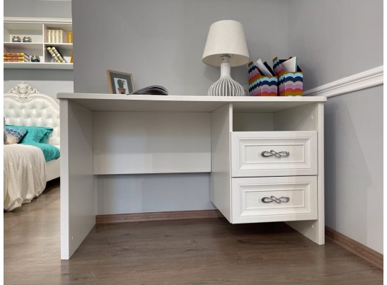 Стол письменный Мишель, белый матовый