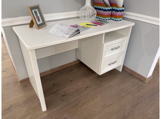 Стол письменный Мишель, белый матовый