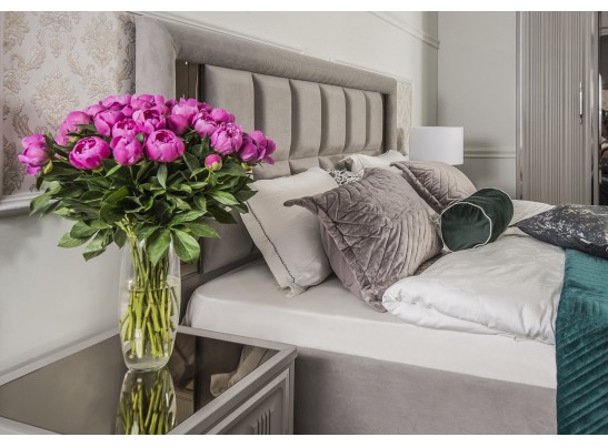 Тумба Замира серый камень в Кургане