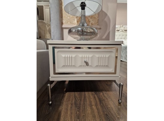 Тумба Замира серый камень в Кургане