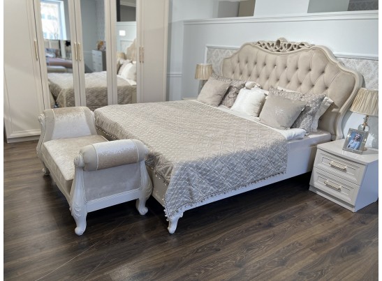 Оттоманка Мокко с двумя подлокотниками бежевый в Кургане