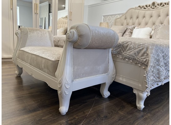 Оттоманка Мокко с двумя подлокотниками бежевый в Кургане