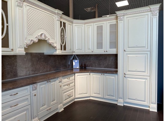 Кухня Афина 30 (3,9*2,6 м) крем/фиолетовая патина