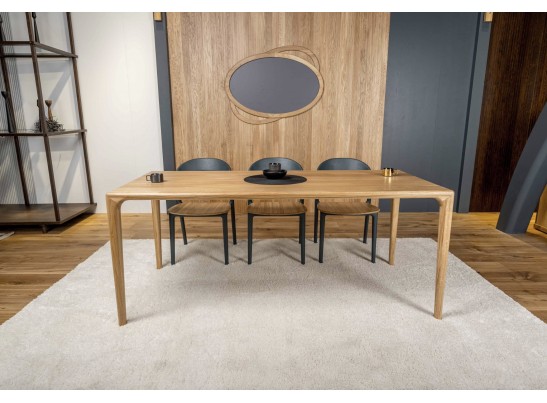 Стол из массива дуба «Милина» цельный