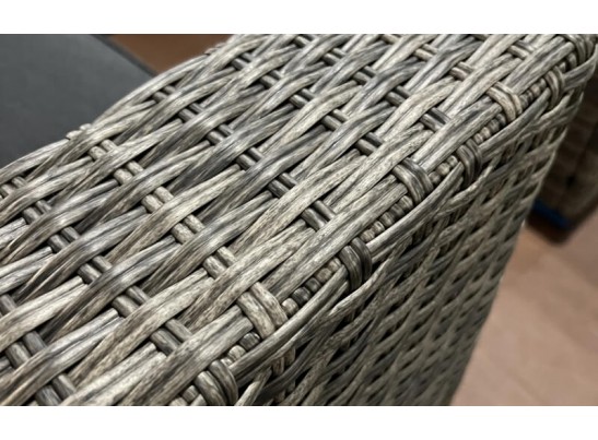 Лаунж-зона KARL с трёхместным диваном (серая) в Кургане