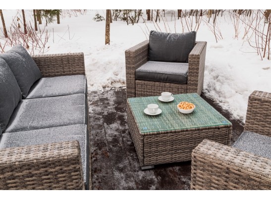 Лаунж-зона KARL с трёхместным диваном (серая) в Кургане