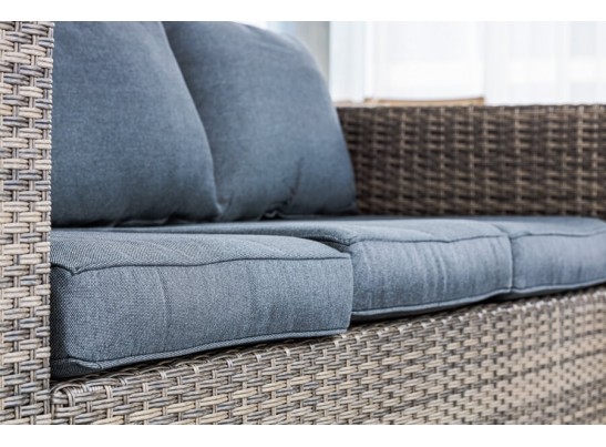 Лаунж-зона KARL с трёхместным диваном (серая) в Кургане