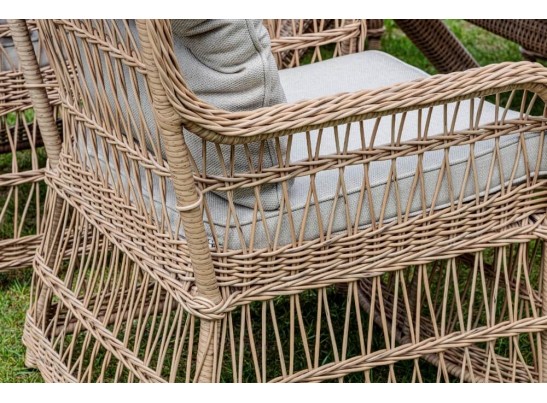 Обеденный комплект ISABELLA из искусственного ротанга в Кургане