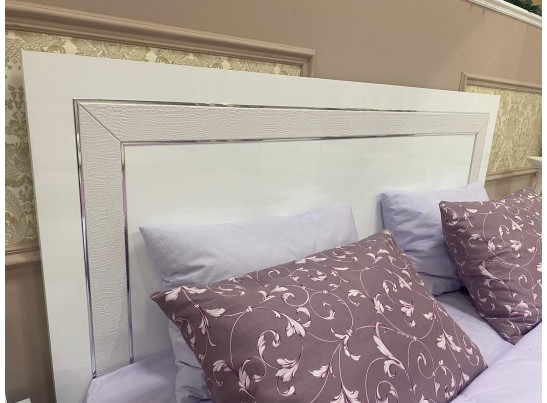 Кровать двуспальная Венеция Слоним