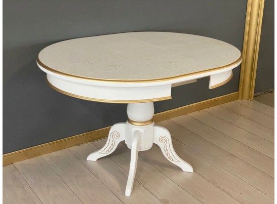 Стол круглый раскладной Верона (белый, патина золото) шпон