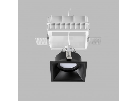 Комплект из светильника и рамки DOMINO QUAD MR16 ЧЁРНЫЙ в Кургане