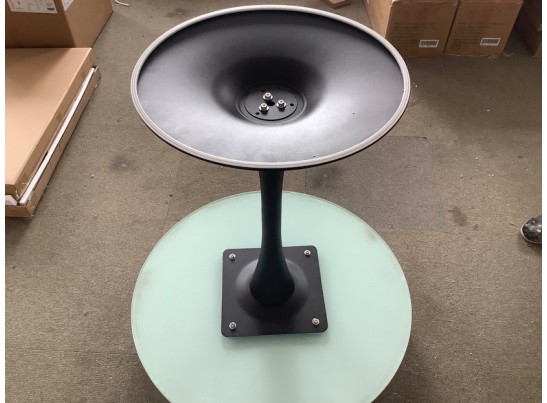 Стол SOLO 80 Белый мрамор G-1, стекло / черный M-city в Кургане