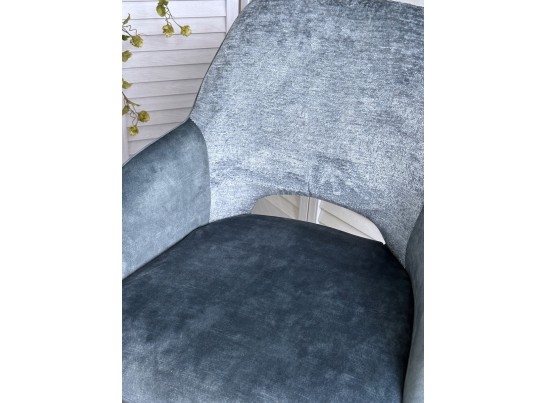 Стул BERRIES 360 град. Синий Loris-37, велюр/ темно-синий 7525-56, велюр/ черный каркас, DISAUR