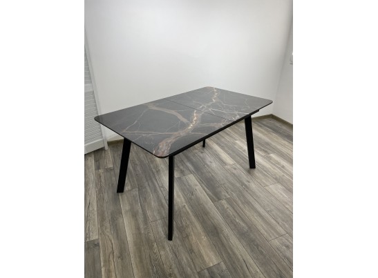 Стол АРУБА 140 МЕЙДЖИК, стекло / черный каркас в Кургане