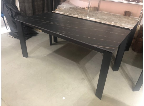 Стол CORNER 120 MATT GOLDEN BLACK SINTERED STONE / BLACK в Кургане