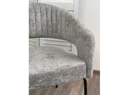 Стул SNUG 3018-17 серый, шенилл / черный каркас, ®DISAUR в Кургане