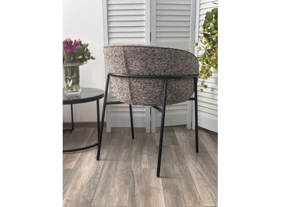 Стул GUST цвет бежевый TOPIC 410 / черный каркас / Товарный знак DISAUR в Кургане