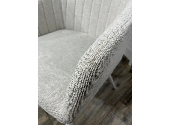 Стул BRANDY WZ2042-18 белая галька, фактурный велюр/ белый каркас в Кургане