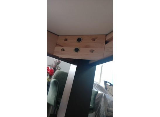 Стол TME-6931 MBH SWEDEN белый мрамор / BB темный орех M-City в Кургане