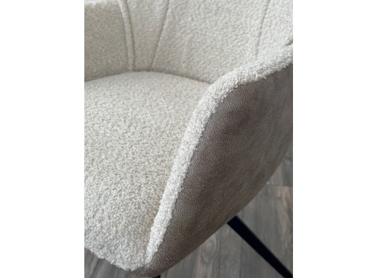 Стул BREVIS 180 град. поворот. XD841-02 Бежевый, букле/ GINO-101 Бежевый, ткань/ Черный, ®DISAUR