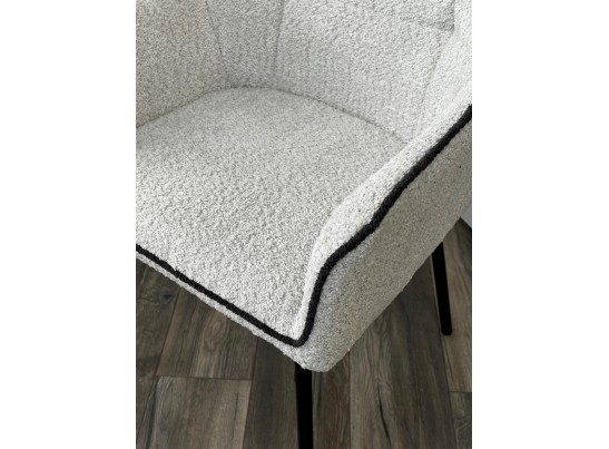 Стул AGIRA UF998-14 светло-серый, букле / UF998-16 темно-серый / черн. каркас / Товарный знак DISAUR в Кургане