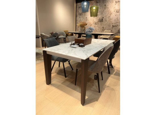 Стол ESMIR 160 MATTE ARABESCATO SOLID CERAMIC/ орех, ®DISAUR