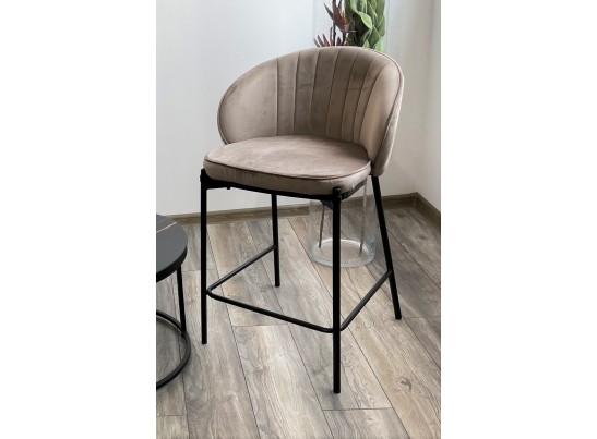 Полубарный стул WENDY BLUVEL-40 BEIGE (H=65), велюр в Кургане