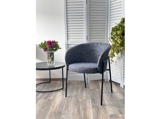 Стул ГУСТ (GUST) цвет стальной синий 330 / черный каркас / Товарный знак DISAUR в Кургане