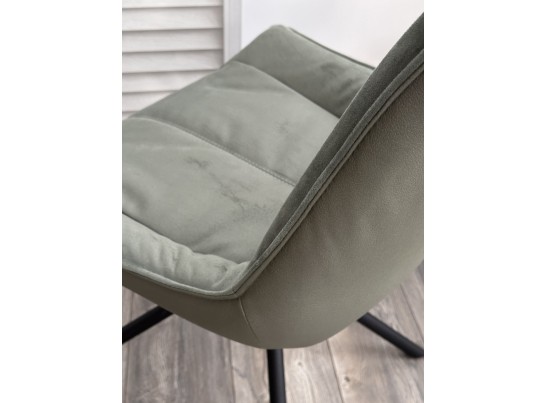 Стул ОСЛО Atmocfera 695 Зеленый / Orakul 695 Зеленый / Черный каркас M-City в Кургане