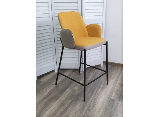 Полубарный стул NYX (H=65cm) VF106 желтый / VF120 серый в Кургане