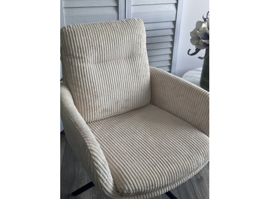 Стул DAREM Белый вельвет Davis lincoln-03n / черный каркас, ®DISAUR