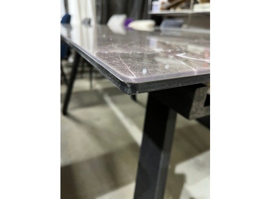 Стол Морис 140 ДАРК, стекло / черный каркас в Кургане
