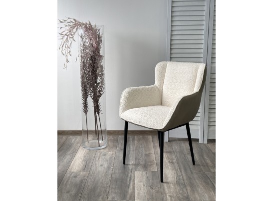 Стул ВОЛКАНО (VOLCANO) Белый Wales-101, ткань/светло-беж Maison 09, экокожа/ черный каркас, DISAUR в Кургане