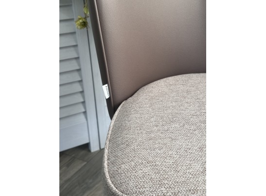 Стул МОНЕ ROVENA BISCUT ткань / ORAKUL 290 экокожа / Черный каркас M-City в Кургане