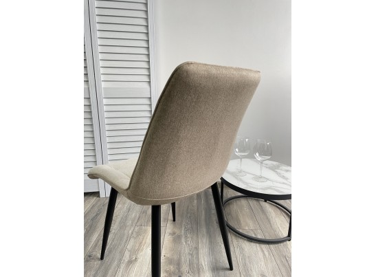 Стул CHIC VF-01/ VF-02 светло-бежевый/ бежевый, ткань/ черный каркас в Кургане